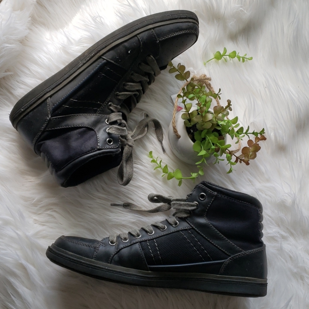 Call it Spring Classic Black Gray Laced Sneakers